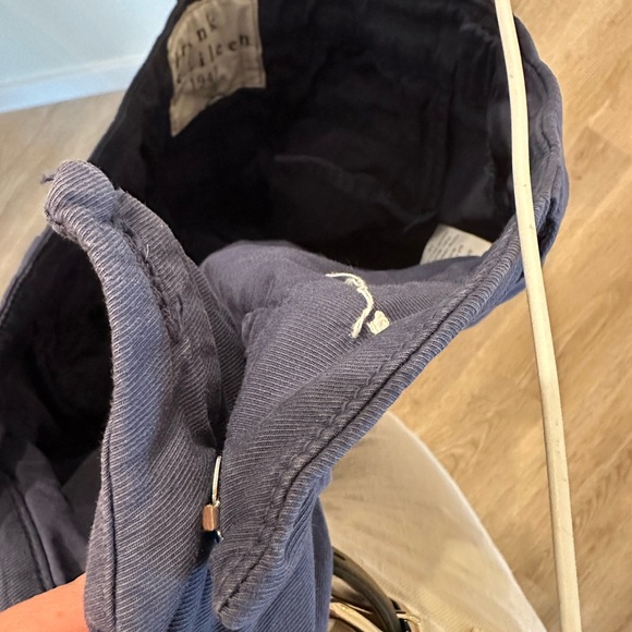 Frank & Eileen Wicklow Italian Performance Chino Crop Pants in Navy, size 10 - Picture 8 of 8